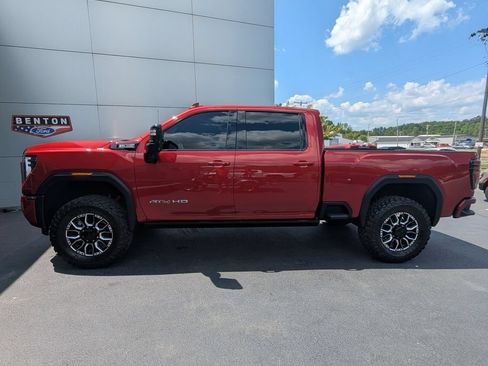 Used 2024 GMC Sierra 2500 AT4 w/ AT4 Premium Plus Package AWD/4WD image 2