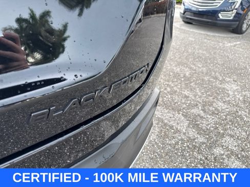 Certified 2025 Honda Pilot Black Edition image 39