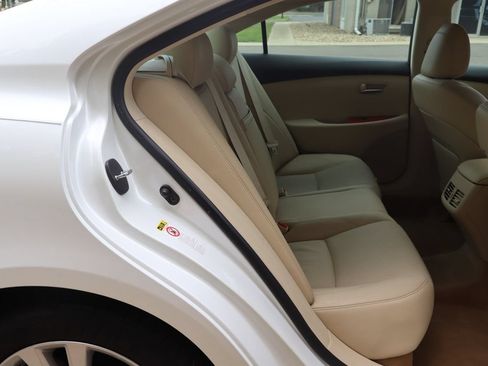 Used 2011 Lexus ES 350 FWD image 21