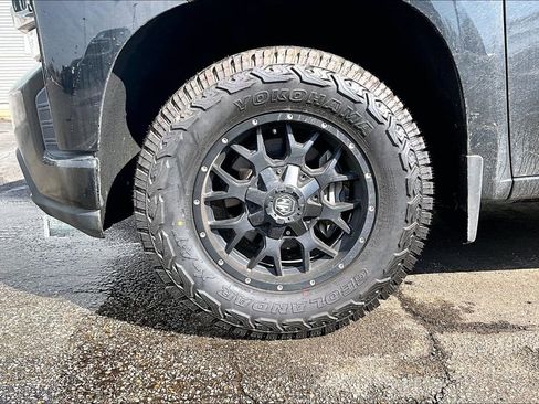 Used 2020 Chevrolet Silverado 1500 LT w/ All-Star Edition image 4