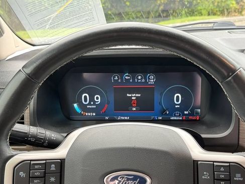 Used 2022 Ford Expedition Limited AWD/4WD image 14