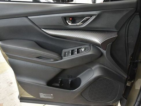 Used 2022 Subaru Ascent Onyx Edition image 11