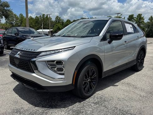 New 2025 Mitsubishi Eclipse Cross LE image 3