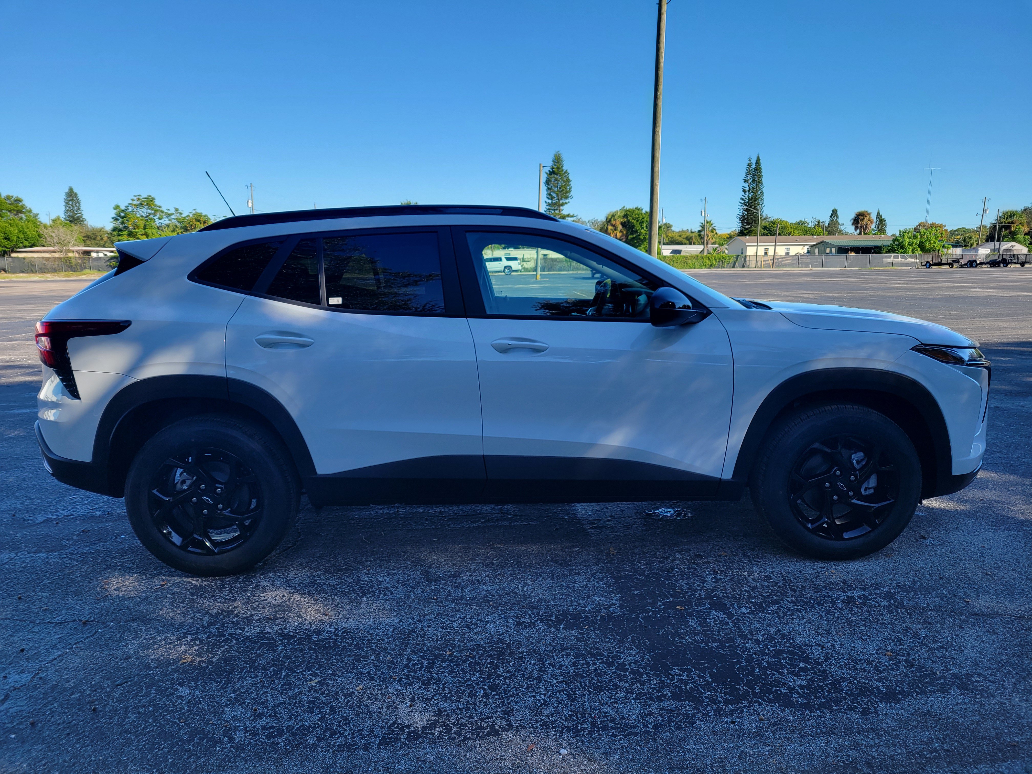 Used 2026 Chevrolet Trax LT w/ Driver Confidence Package FWD image 4