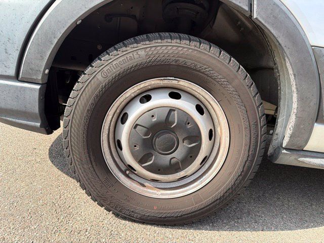 Used 2020 Ford Transit 250 Medium Roof RWD image 21
