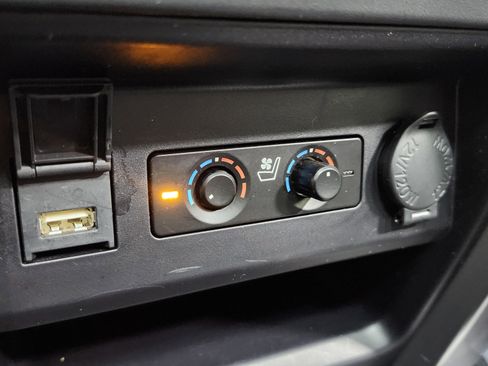 Used 2023 Toyota 4Runner Limited image 9