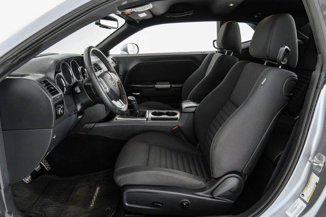 Used 2013 Dodge Challenger R/T RWD image 27