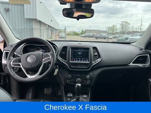 Used 2022 Jeep Cherokee Latitude AWD/4WD image 13