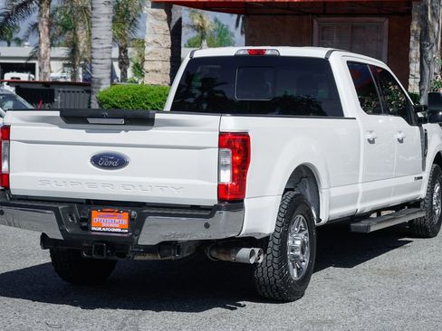 Used 2017 Ford F350 Lariat image 10