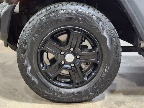Used 2021 Jeep Wrangler Unlimited Sport AWD/4WD image 26