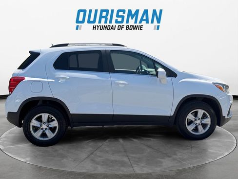 Used 2020 Chevrolet Trax LT AWD/4WD image 7