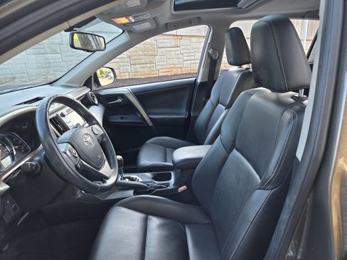 Used 2014 Toyota RAV4 Limited FWD image 13