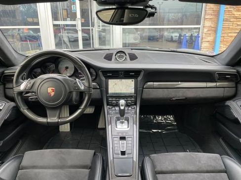 Used 2015 Porsche 911 Carrera 4 GTS image 46