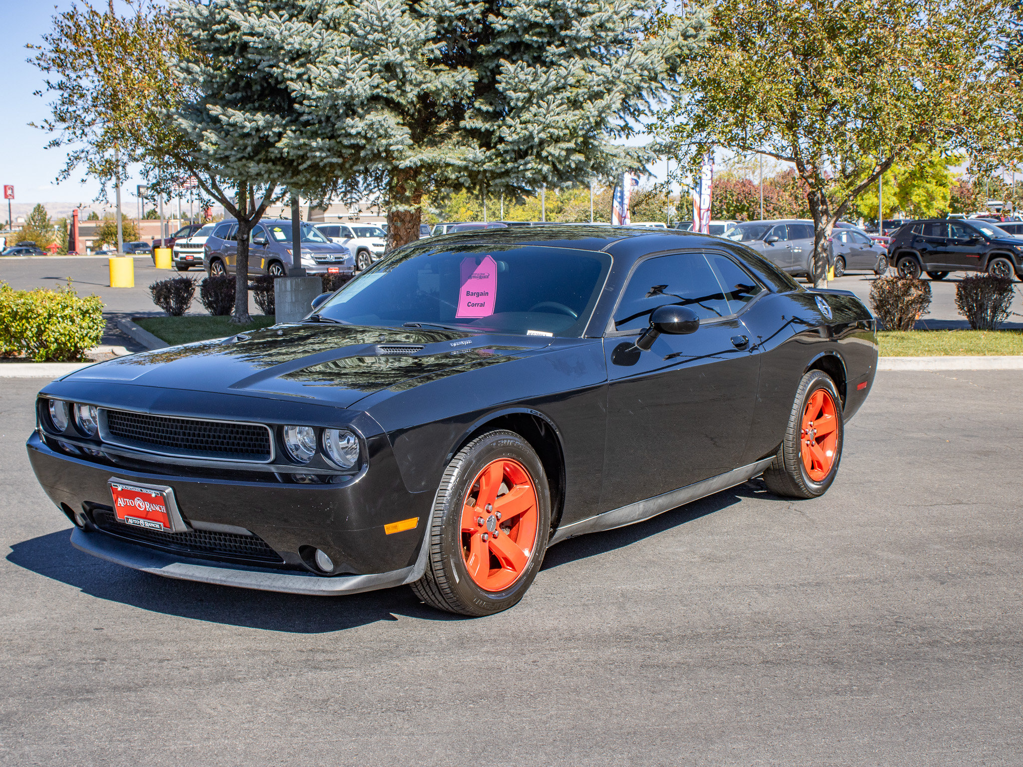 Used 2014 Dodge Challenger R/T RWD image 4