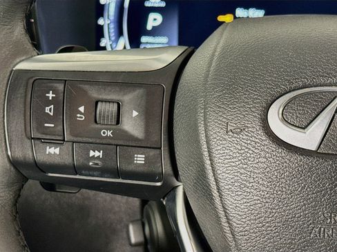 Used 2024 INFINITI QX60 Luxe AWD/4WD image 11