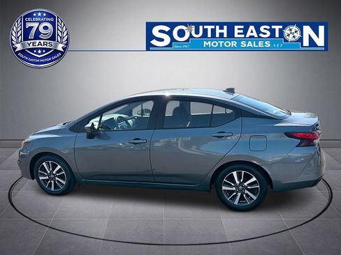 Used 2021 Nissan Versa SV FWD image 8