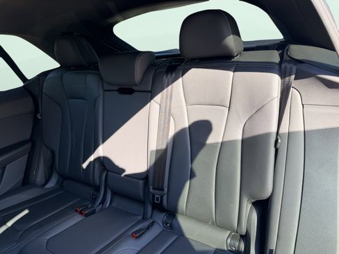 Used 2023 Audi Q8 Premium w/ Convenience Package image 28