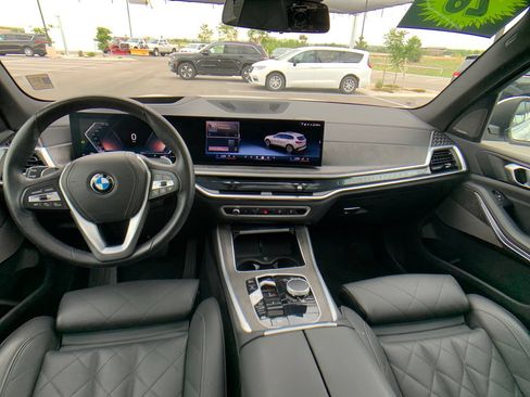 Used 2026 BMW X5 xDrive40i AWD/4WD image 14