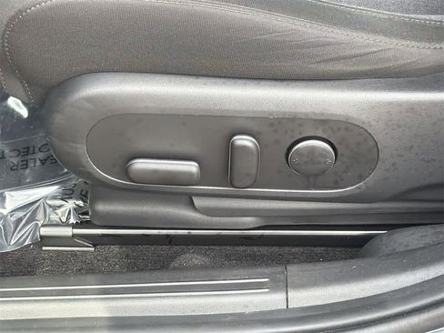 Used 2024 Hyundai Ioniq 5 SEL image 25