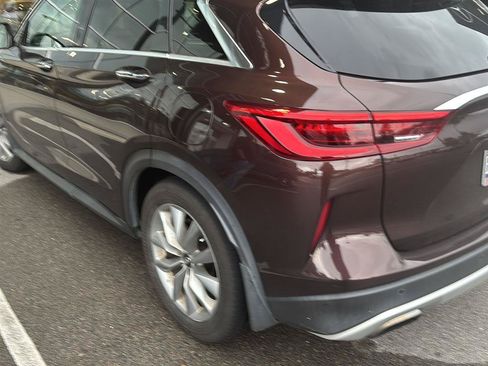 Used 2020 INFINITI QX50 Luxe w/ Navigation Package FWD image 5