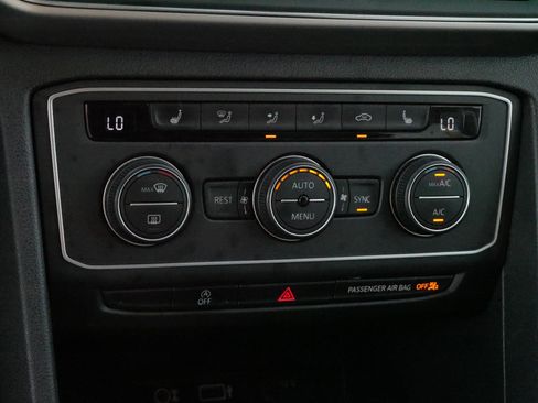 Used 2019 Volkswagen Atlas SE w/ Towing Package AWD/4WD image 26