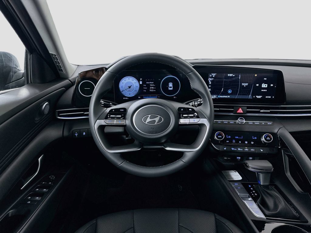 New 2026 Hyundai Elantra Limited FWD image 18