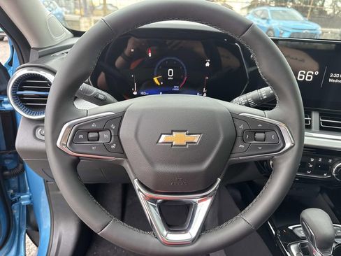 New 2026 Chevrolet Trax LT w/ Sunroof Package image 22