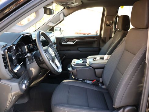 Used 2024 GMC Sierra 1500 Elevation image 10