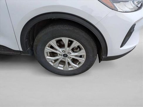 Certified 2023 Ford Escape Active image 9