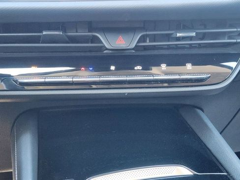 Used 2024 Buick Envision Preferred image 19