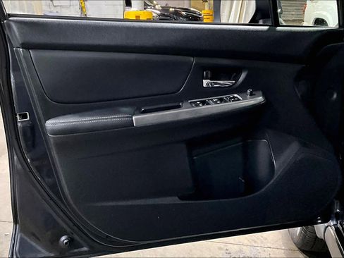 Used 2015 Subaru Crosstrek 2.0i Limited w/ Popular Package #2 image 22