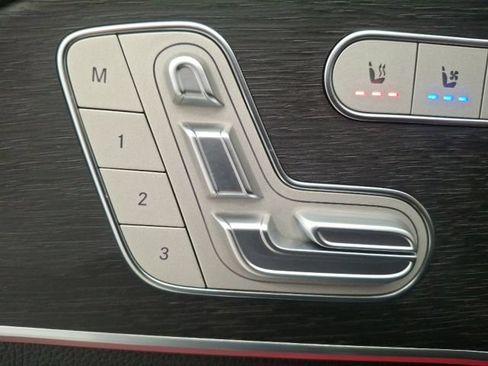 Used 2025 Mercedes-Benz GLE 350 4MATIC image 14
