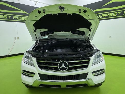 Used 2012 Mercedes-Benz ML 350 4MATIC w/ Premium 1 Pkg image 4
