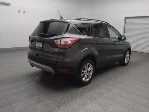 Used 2018 Ford Escape SE w/ SE Sync 3 Package image 9