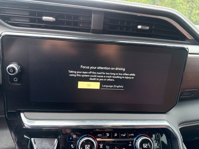 Used 2024 GMC Sierra 2500 Denali Ultimate AWD/4WD image 15