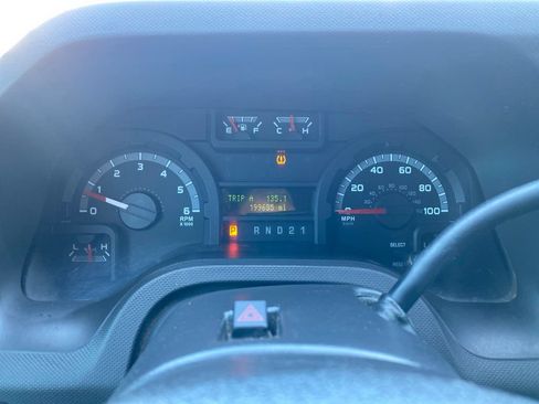 Used 2013 Ford E-150 and Econoline 150 w/ PWR Group RWD image 18