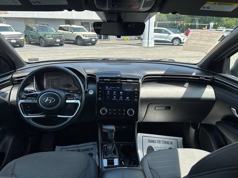 Used 2023 Hyundai Santa Cruz SEL AWD/4WD image 13