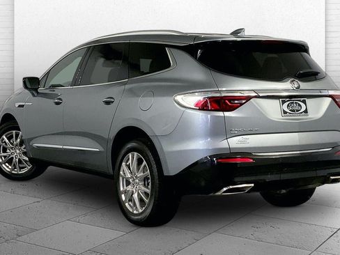 Used 2023 Buick Enclave Essence w/ Experience Buick Package AWD/4WD image 11
