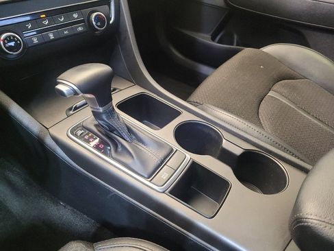 Used 2018 Kia Optima S image 26