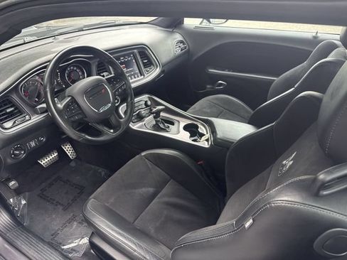 Used 2017 Dodge Challenger R/T Scat Pack RWD image 15