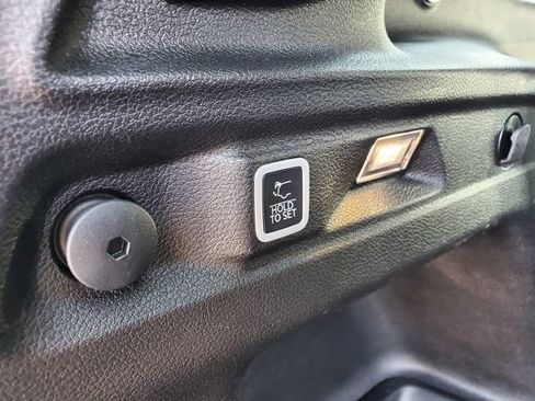 Used 2023 Jeep Grand Cherokee L Laredo image 43