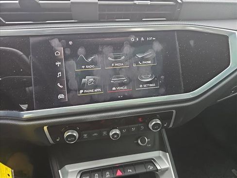 Used 2022 Audi Q3 2.0T Premium Plus w/ Premium Plus Package image 14