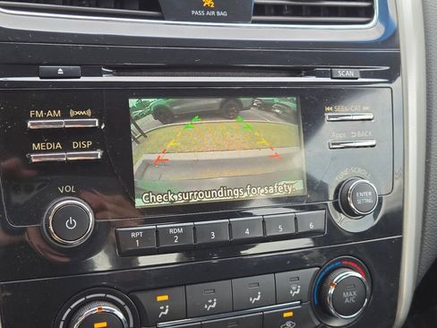 Used 2014 Nissan Altima 2.5 S w/ Sport Value Package FWD image 26
