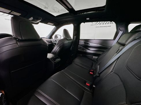 Used 2025 INFINITI QX60 Luxe w/ Black Edition AWD/4WD image 25