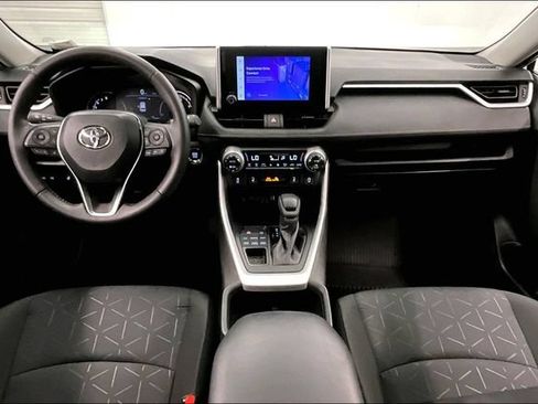 Used 2025 Toyota RAV4 XLE w/ Convenience Package AWD/4WD image 18