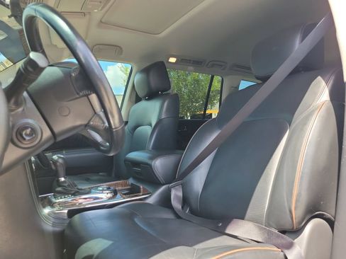 Used 2019 Nissan Armada Platinum w/ Captain's Chairs Package RWD image 16