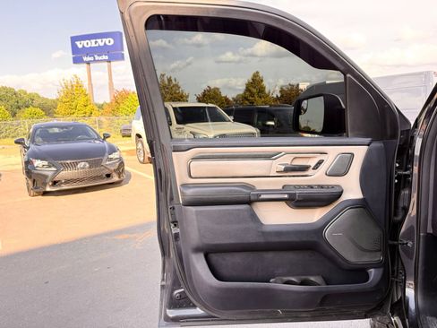 Used 2020 RAM 1500 Limited RWD image 17