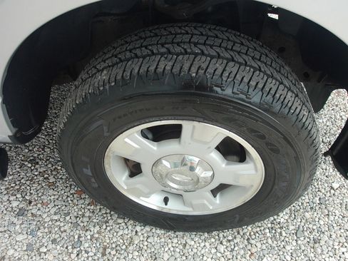 Used 2010 Ford F150 XLT RWD image 44