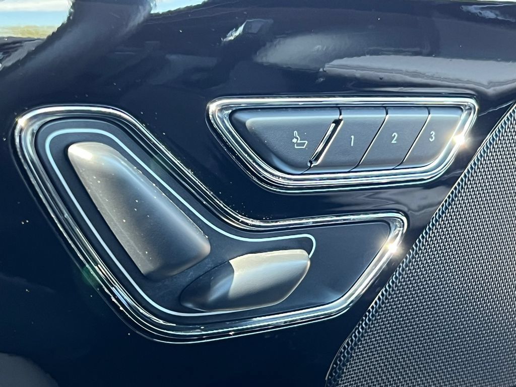 Used 2023 Lincoln Aviator AWD w/ Premium Package image 18