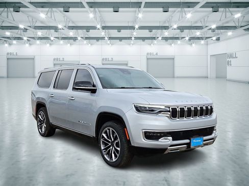 New 2025 Jeep Wagoneer L Series III w/ Premium Group I AWD/4WD image 4